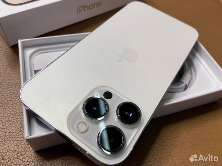 iPhone XR в корпусе 14 pro