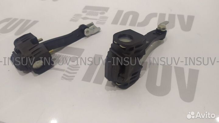 Доводчики передних дверей Нива, комплект