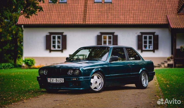 Лобовое стекло Бмв е30 e30