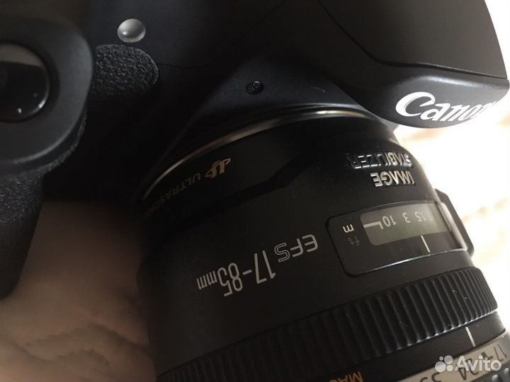 Зеркальный фотоаппарат