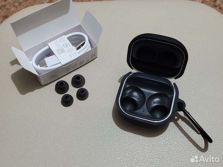 Кейс Samsung Galaxy Buds2