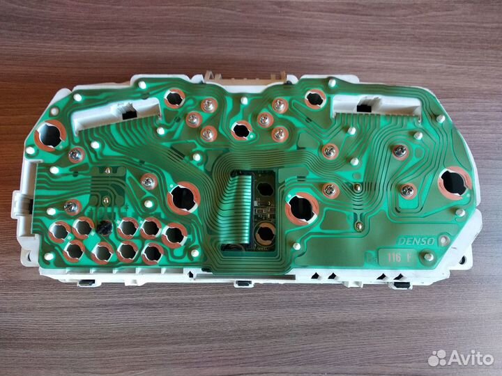 Панель приборов Mitsubishi Pajero Io H77W