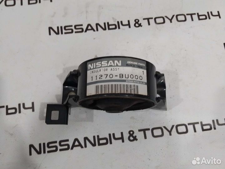 Подушка двигателя новая на Nissan Primera P12