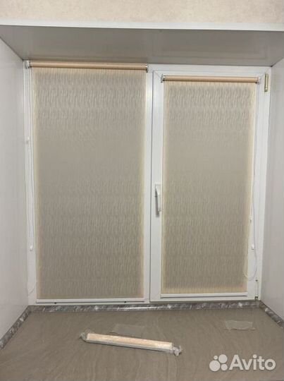 Рулонные шторы зебра в коробе E2348