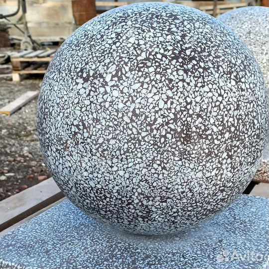 Ограничитель парковки 