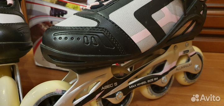 Новые роликовые коньки (ролики) Reaction R207W
