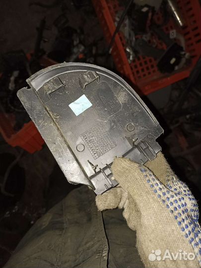 Накладка торпедо боковая левая Skoda Octavia tour