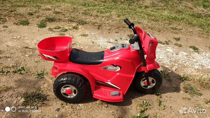 Детский квадроцикл на аккумуляторе