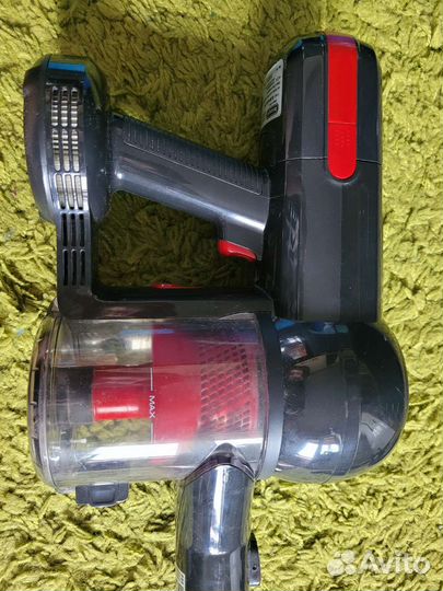 Вертикальный пылесос De'Longhi