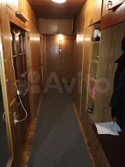 Комната 11 м² в 4-к., 3/9 эт.