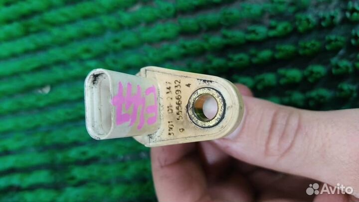 Датчик положения распредвала Opel Corsa D 2011