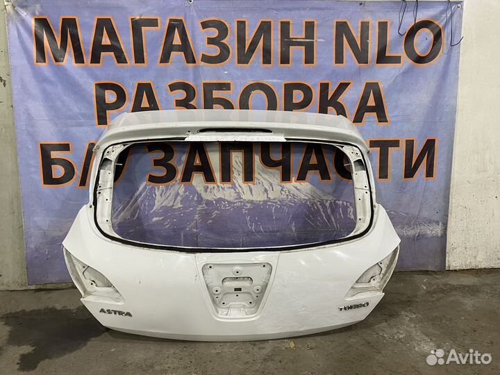 Opel Astra J крышка багажника хэтчбек 5 д