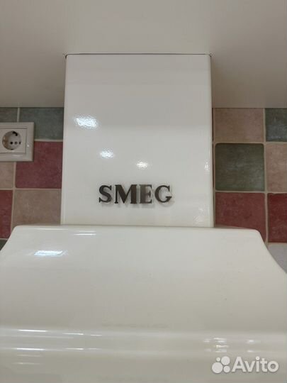 Вытяжка smeg