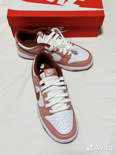 Кеды Nike Dunk Low Red Stardust