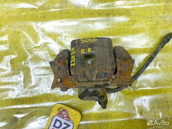 Суппорт задний правый Lexus/Toyota Land