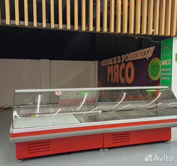 Холодильна витрина