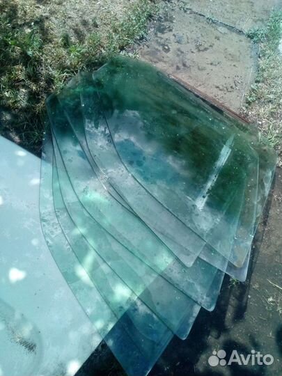 Стекла дверей Лада приора.седан.хетч