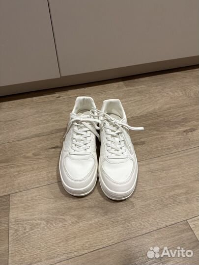 Кроссовки zara новые