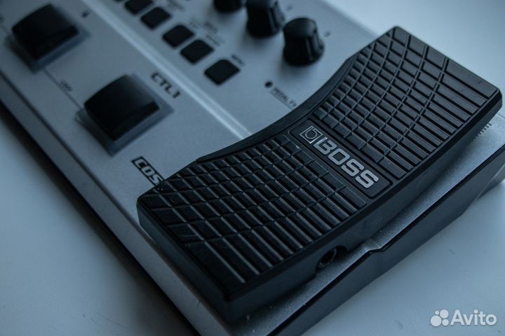 Процессор для бас гитары Boss GT1-B