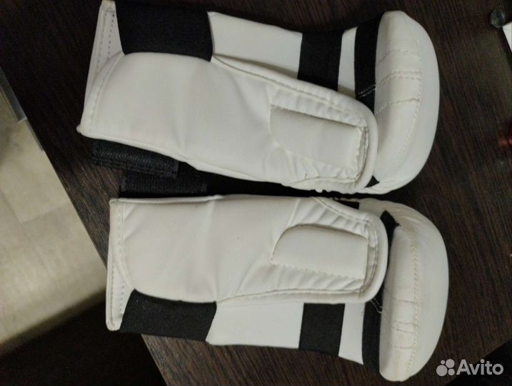 Кимоно для каратэ + перчатки