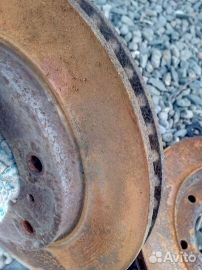 Тормозной диск Mitsubishi L200