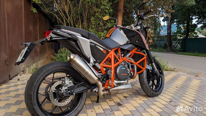 Мотоцикл KTM Duke 690