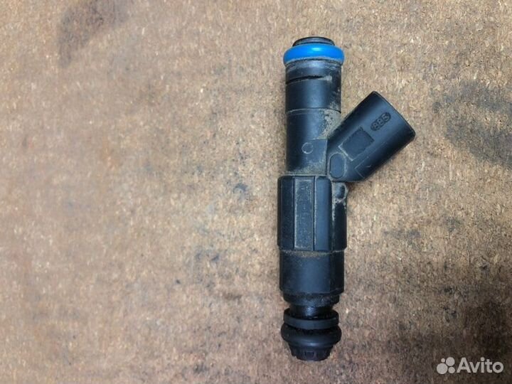 Форсунка топливная Ford Focus 2 Q7DA