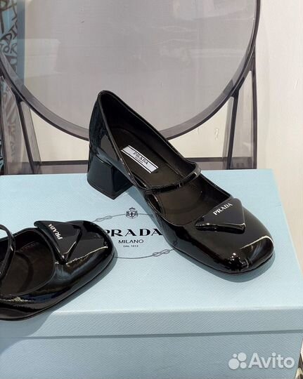 Туфли Prada