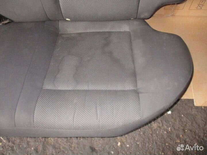 Сиденье заднее (диван) Chevrolet Aveo (T250)