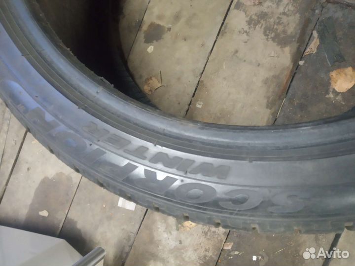 Pirelli Scorpion Winter 295/35 R21
