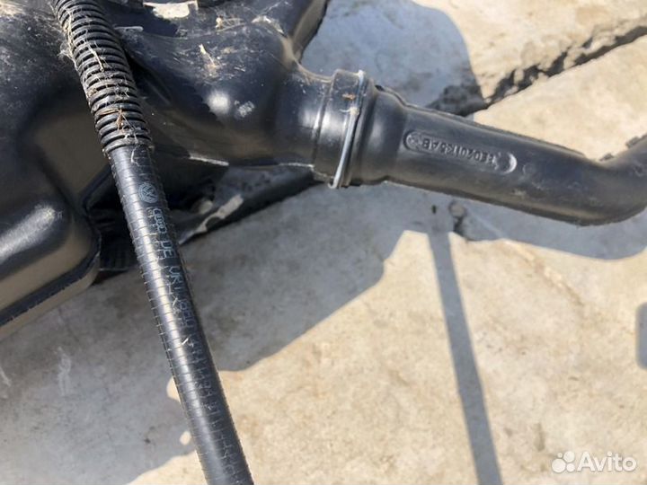 Бак топливный Audi A4 b7 B7