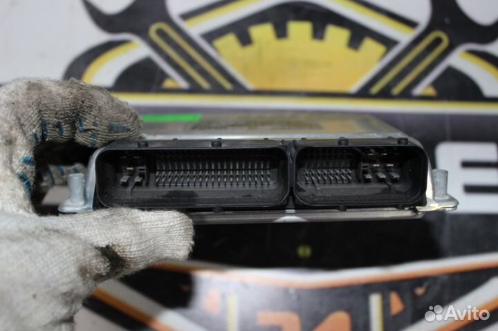 Блок управления двс 8Е0909518BA audi A4 1.8T BFB