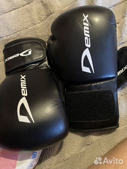 Боксерские перчатки 16 oz