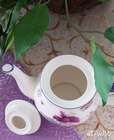 Чайник новый, посуда разная