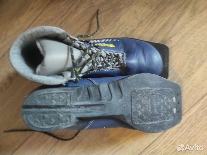 Лыжные ботинки 38 размер