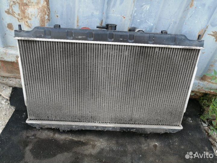 Радиатор двс Nissan Wingroad Y11 QG 15 2000