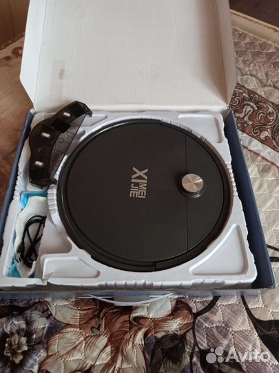 Робот пылесос