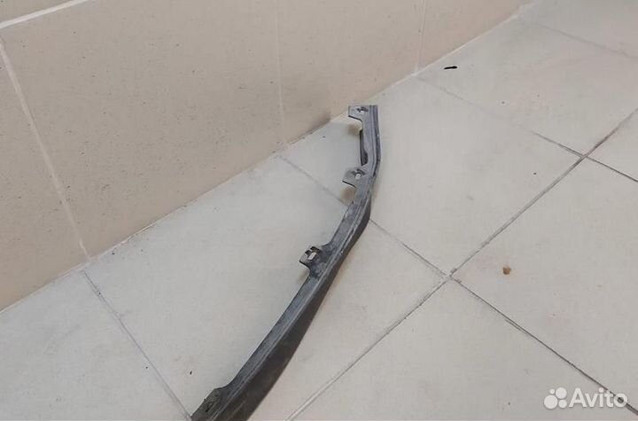 Молдинг бампера нижний Toyota Yaris P13 2015