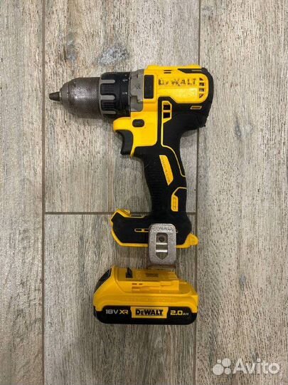 Аккумуляторный шуруповерт dewalt dcd791