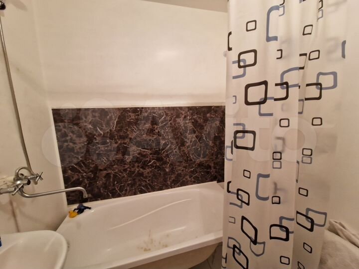 2-к. квартира, 48 м², 4/10 эт.