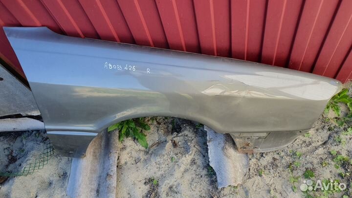Крыло переднее правое ауди 80 90