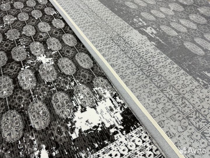 Ковер новый 195 х 290