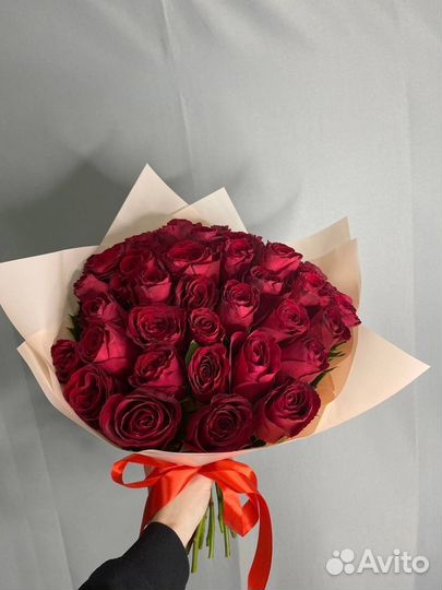 Букет из 45 красных роз