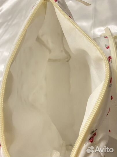 Мякгая косметичка