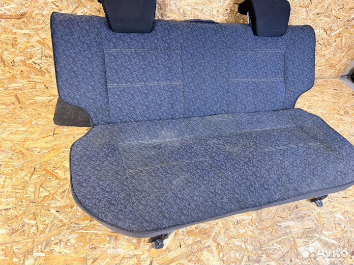 Задние сиденья Нива 2131 5 дверка