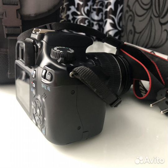 Зеркальный фотоаппарат