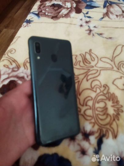 Смартфон samsung a20