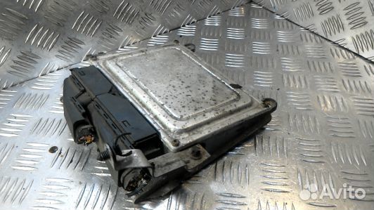 Блок управления двигателем mercedes benz B-class W