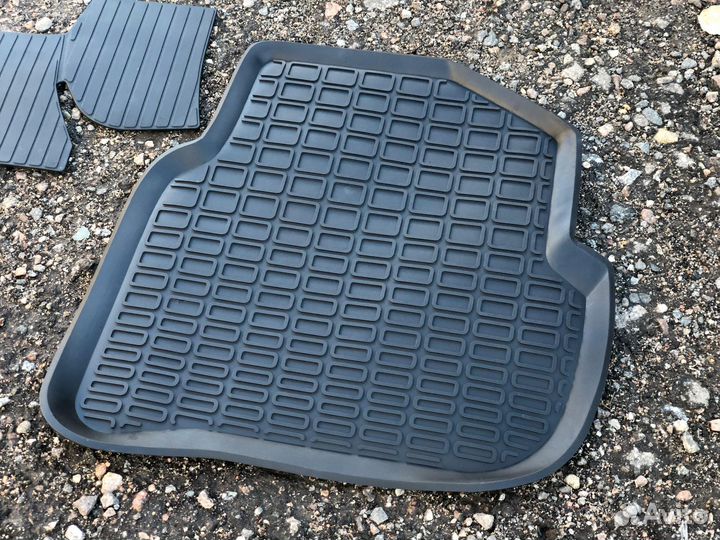 Коврики в слон polo SD оригинал 5шт