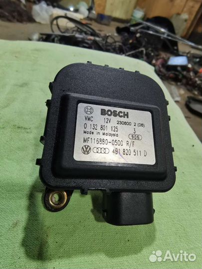 Моторчик заслонки печки audi а6 с5